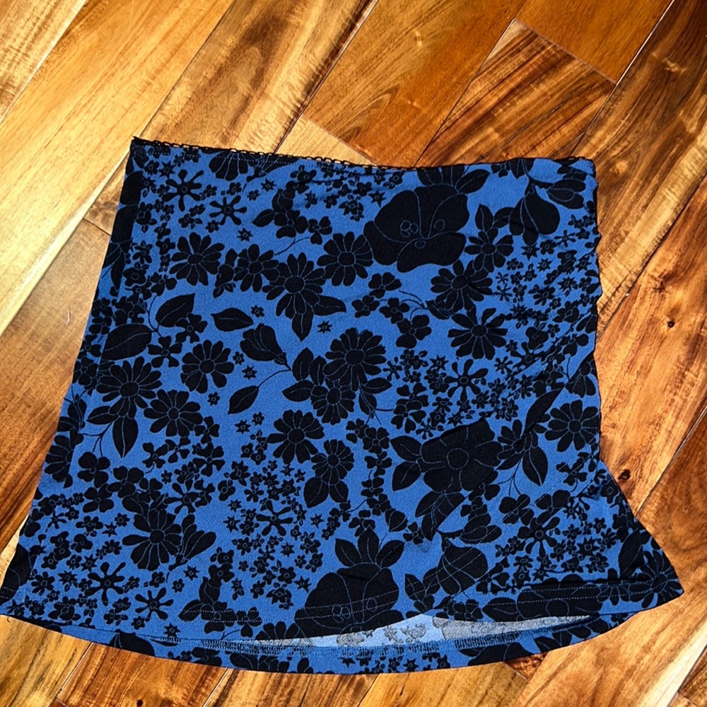 blue skirt